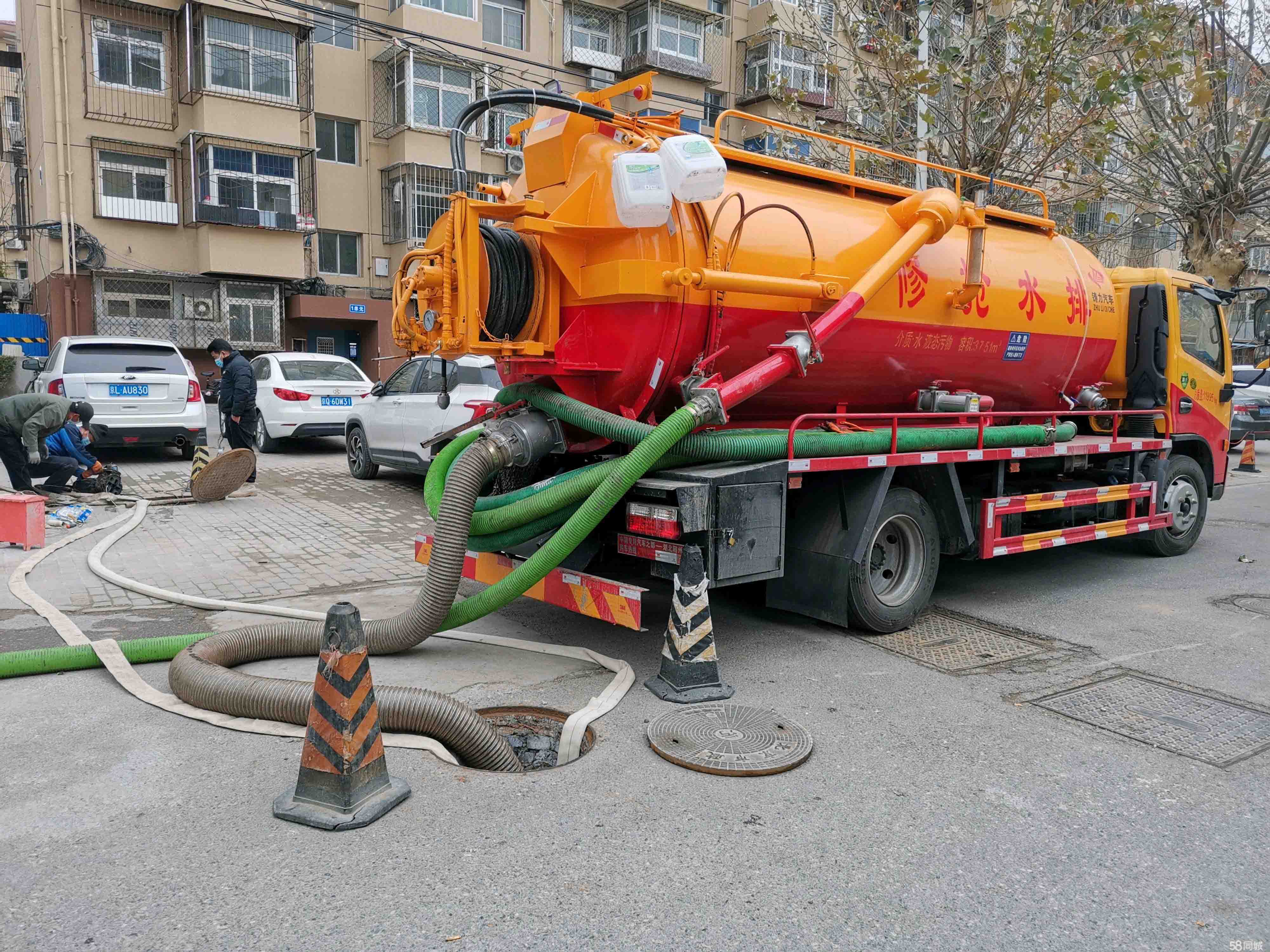 乌尔禾抽粪吸污